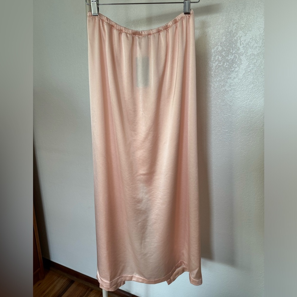 LESET Barb Satin Midi Skirt